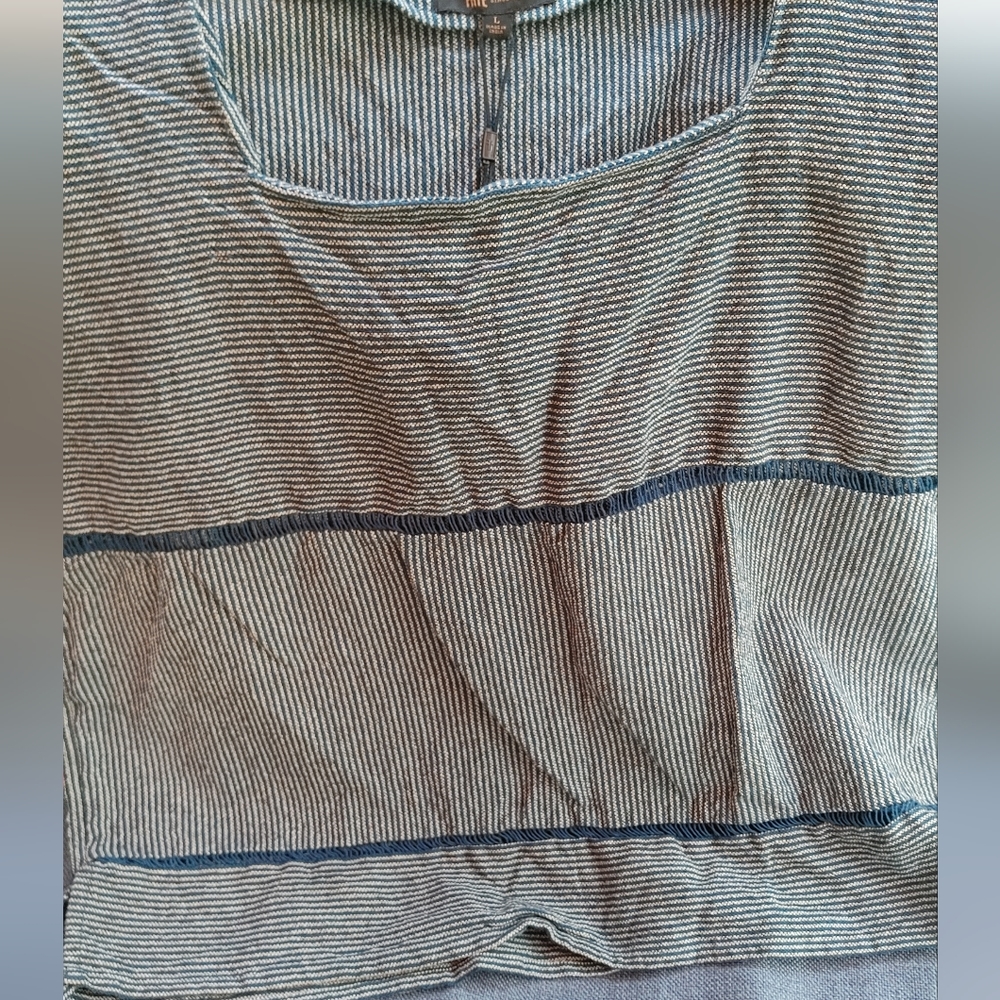 Frye shell top Total Eclipse railroad Stripes size large NWT - Picture 7 of 7
